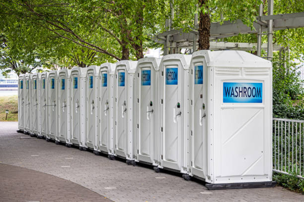 Best Porta potty delivery and setup  in Pendleton, IN