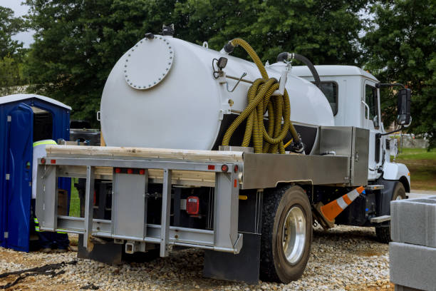 Best Portable toilet rental cost  in Pendleton, IN